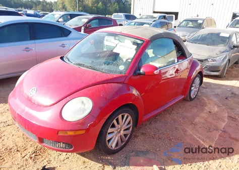 2010 Volkswagen New Beetle 2.5L из США, поврежденный, VIN 3VWRW3AL9AM002812